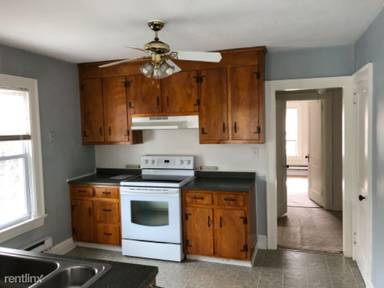 Main picture of 15 Tolland Ave