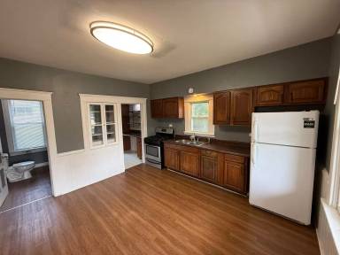 Main picture of 1862A Oregon St