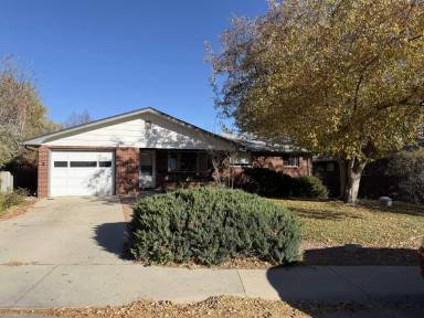 Main picture of 1212 Tulip St