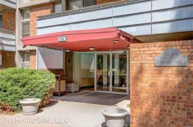 Main picture of 2500 S York St Condos