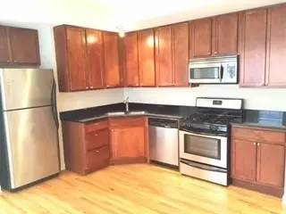 Main picture of 5510 N Kenmore Ave
