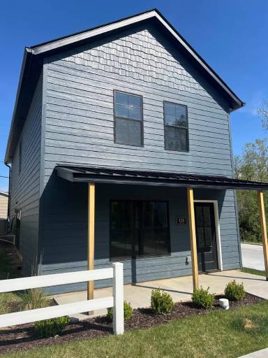 Main picture of 128 E Union St