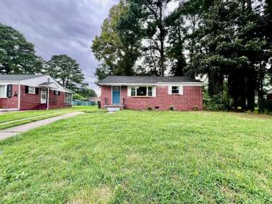 Main picture of 1008 Truman Rd