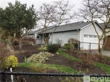 Main picture of 11905 SE 260th Pl
