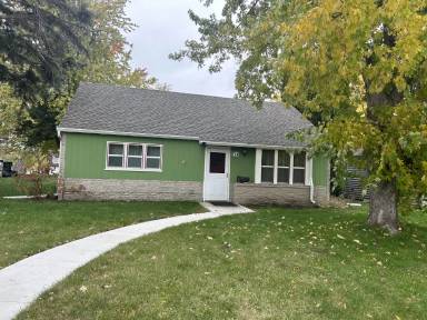 Main picture of 714 E Highland Ave