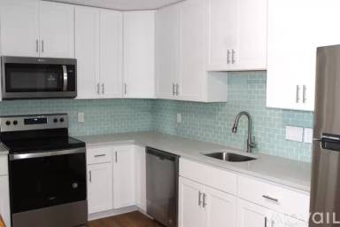 Main picture of 474 Broadway