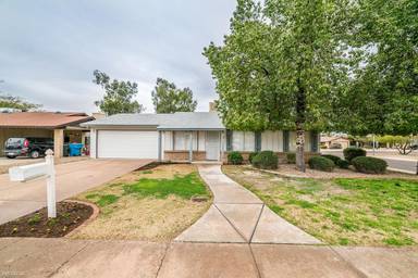 Main picture of 4101 E Windrose Dr