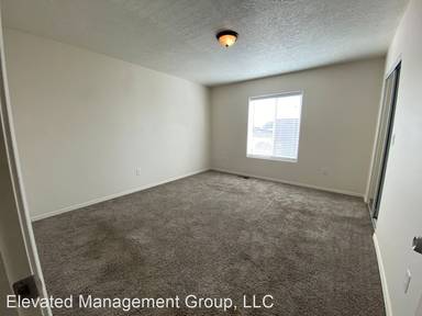 Main picture of 206 San Clemente Ave NW