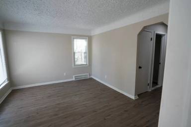 Main picture of 18095 Keystone St