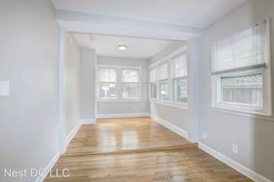Main picture of 4319 River Rd NW