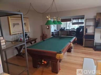 Main picture of 6654 Julie Ln