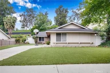 Main picture of 15136 Ashwood Ln