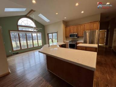 Main picture of 11020 N Brighton Pl