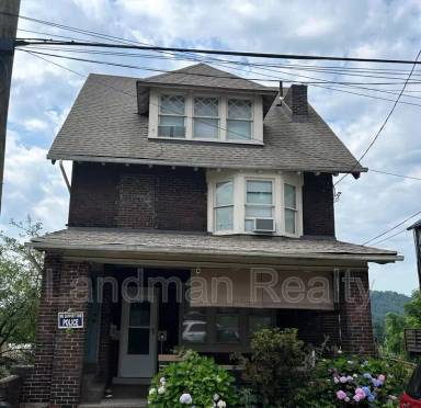 Main picture of 319 3rd St