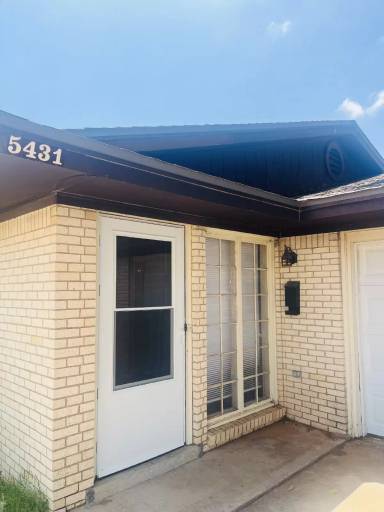 Main picture of 5431 40th St