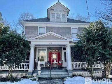 Main picture of 418 Washington Ave SW