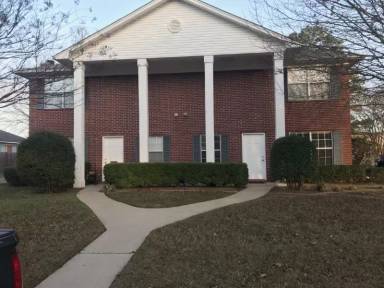 Main picture of 6106 Summerhill Pl