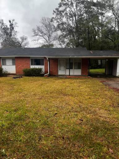 Main picture of 351 Latimer Ln