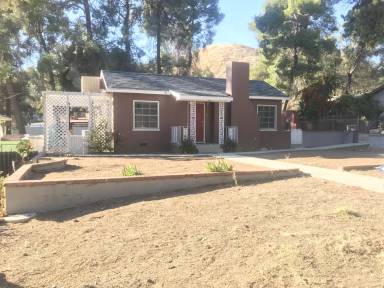 Main picture of 1855 N San Gorgonio Ave