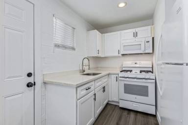 Main picture of La Marcel Apartments