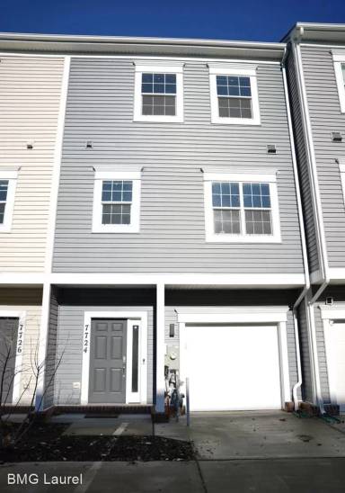 Main picture of 7724 Lexington Ct