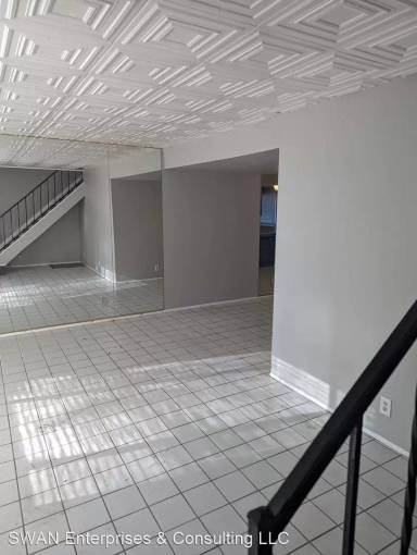 Main picture of 1211 S Uvalda St