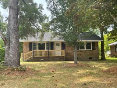 Main picture of 307 E Purvis St