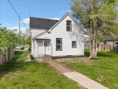 Main picture of 1741 S State Ave
