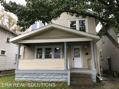 Main picture of 461 S Terrace Ave