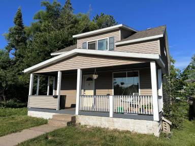 Main picture of 420 S Silver St