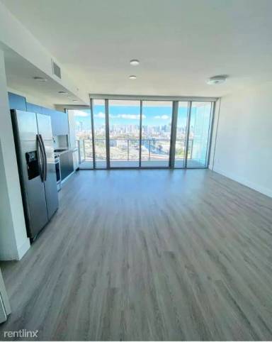 Main picture of 13 Tamiami Blvd