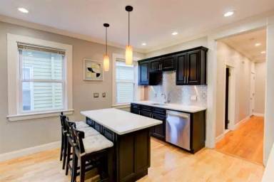 Main picture of 785 Dorchester Ave