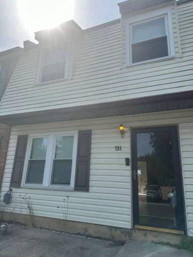 Main picture of 721 Renner Rd