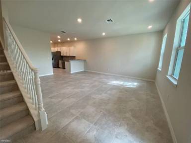 Main picture of 4164 Greenway Dr