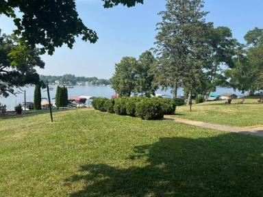 Main picture of W196 Nippersink Rd