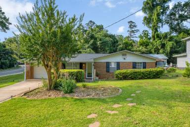 Main picture of 1809 Quince Dr