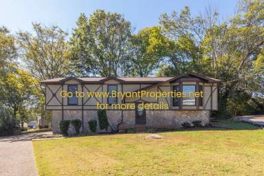 Main picture of 905 Lenora Ct