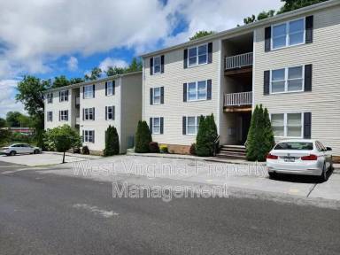 Main picture of 210 Cardinal Way
