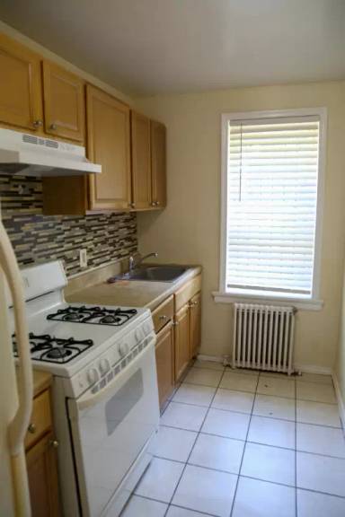Main picture of 38 Galveston Pl SW
