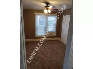 Main picture of 1009 Edgewater Ave