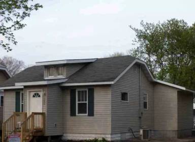 Main picture of 1032 23rd Ave SE