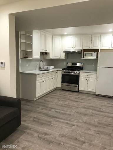 Main picture of 383 Accacia St