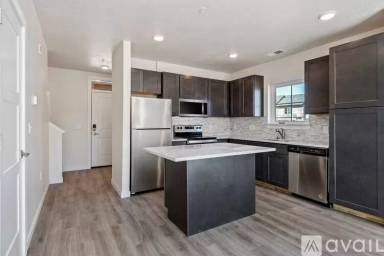 Main picture of 9008 W State St