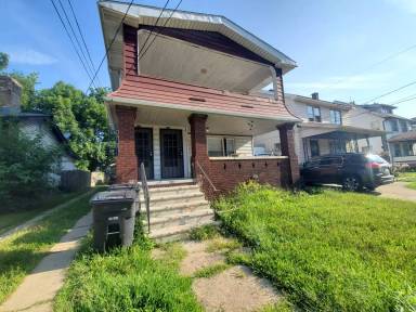 Main picture of 15711 Grovewood Ave