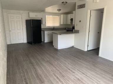 Main picture of 3020 N Balboa Ave