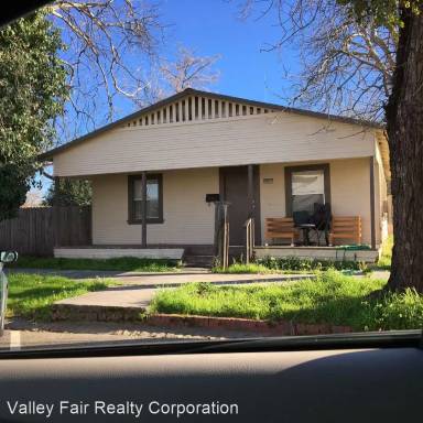 Main picture of 106 5th St