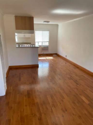 Main picture of 5853 Virginia Ave