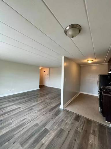 Main picture of 7301 N Ridge Blvd Apartments