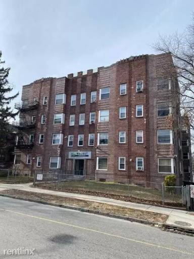 Main picture of 129 N Walnut St