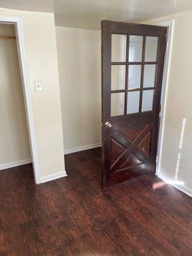 Main picture of 1115 W 19th Pl